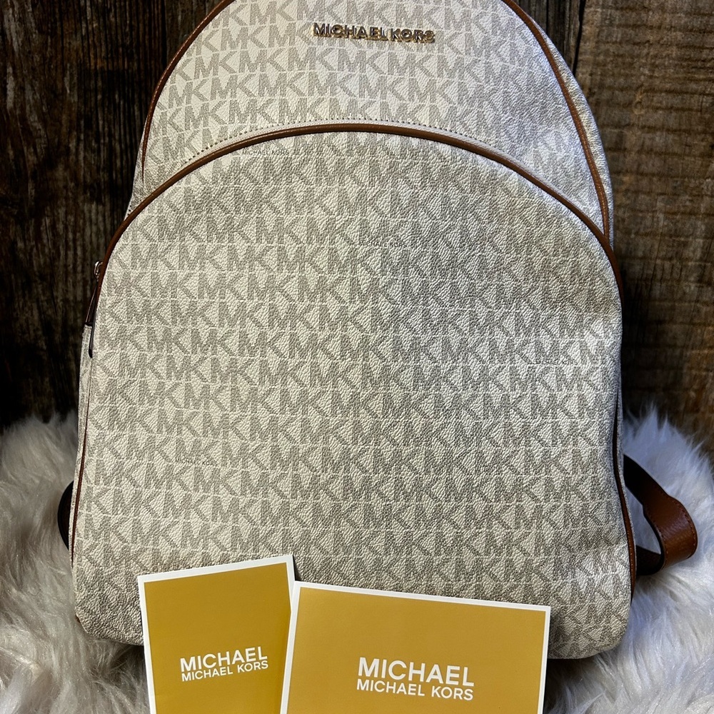 Michael Kors Abbey Fashion Backpack In Vanilla/Acorn - Picture 3 of 14